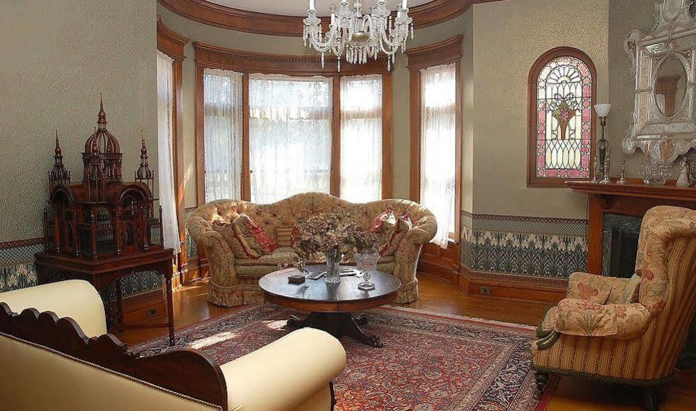 The Grand Anne Bed And Breakfast Keokuk Экстерьер фото